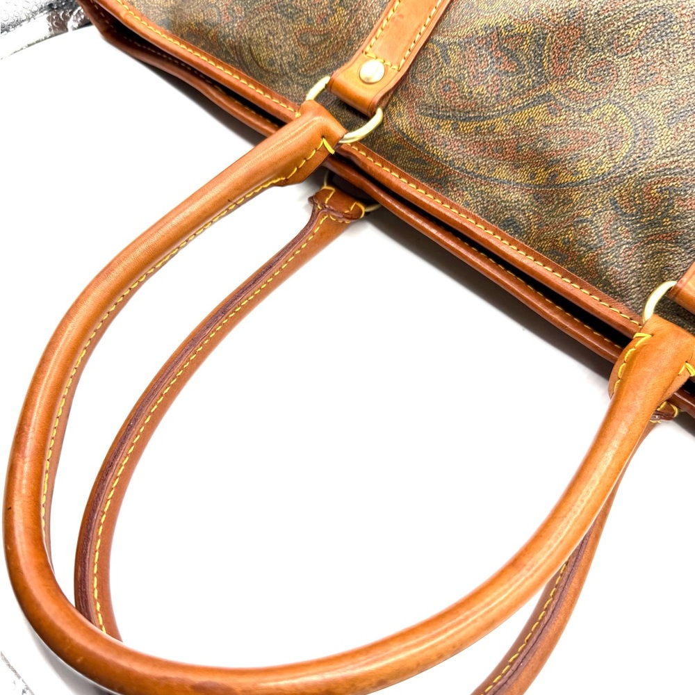 PERUZZI Paisley Tote and Crossbody Bag Set - Picture 2 of 12